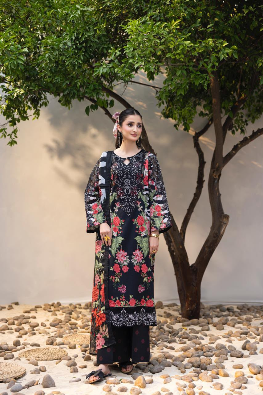 Luxury Black Floral Printed 3 Piece Lawn Suit with Dupatta